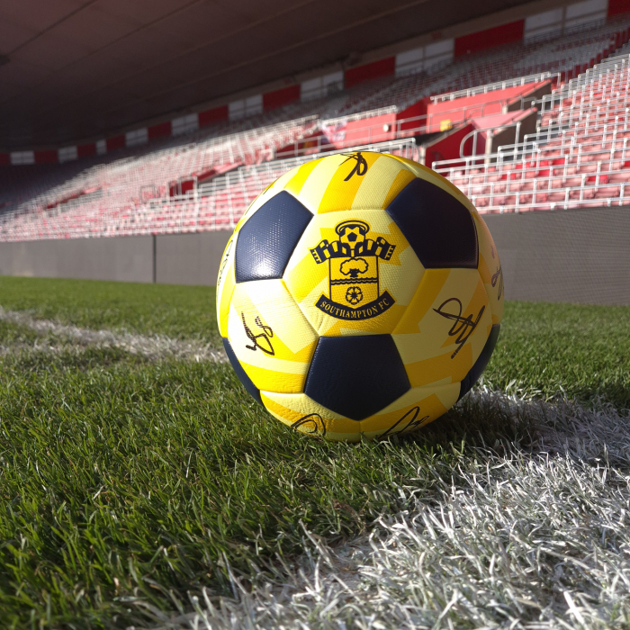 SIGNED 24/25 AWAY KIT FOOTBALL SIGNED 24/25 AWAY KIT FOOTBALL